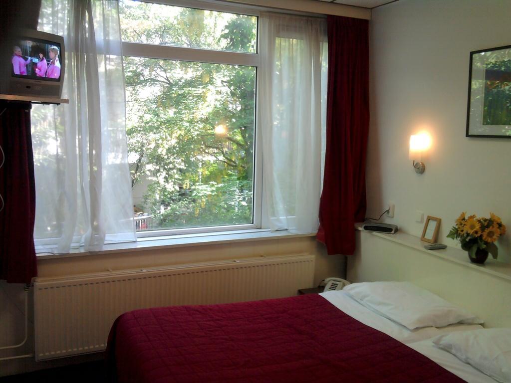 Hotel Baan Rotterdam Esterno foto