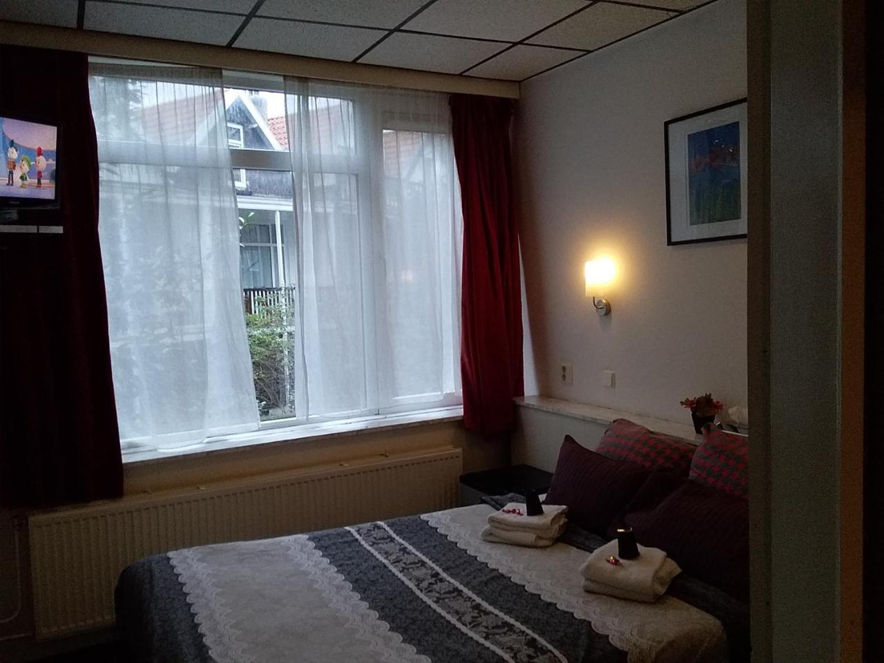 Hotel Baan Rotterdam Esterno foto